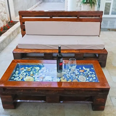 Apartment Domalu *