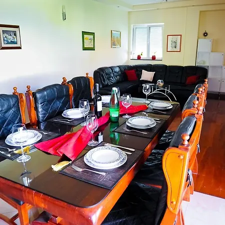 Apartment Domalu Zadar